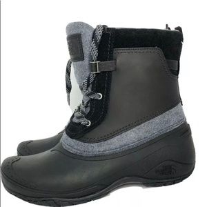 The North Face Women's Shellista III Shorty Boots